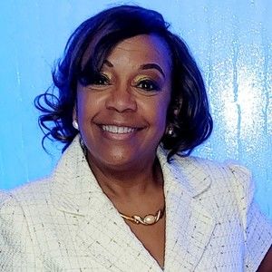 Meet your Posher, Posh